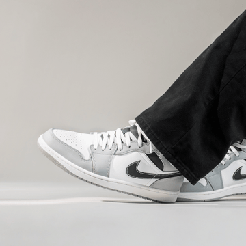 the air jordan 1 smoke grey anthracite on feet