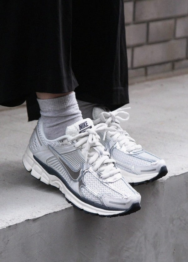 Nike Zoom Vomero Photon Dust Metallic Silver Women's The Vault UK