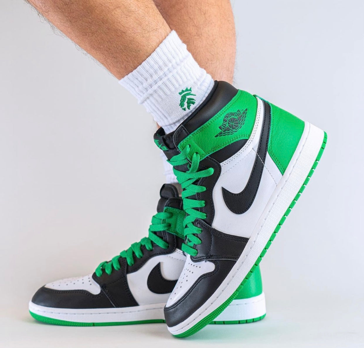 Nike Air Jordan 1 Retro High OG Lucky Green (GS) Women's | The